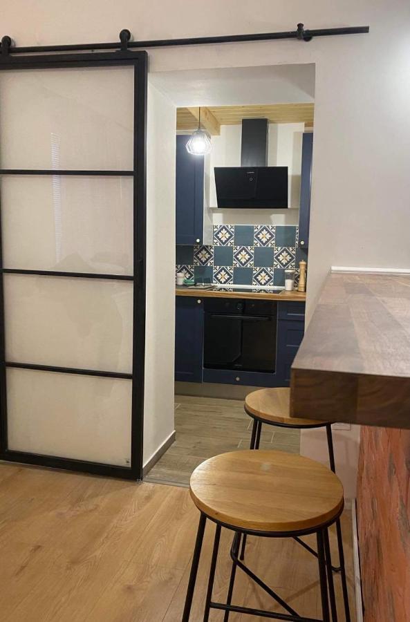 Brick Apartment Жилина Экстерьер фото